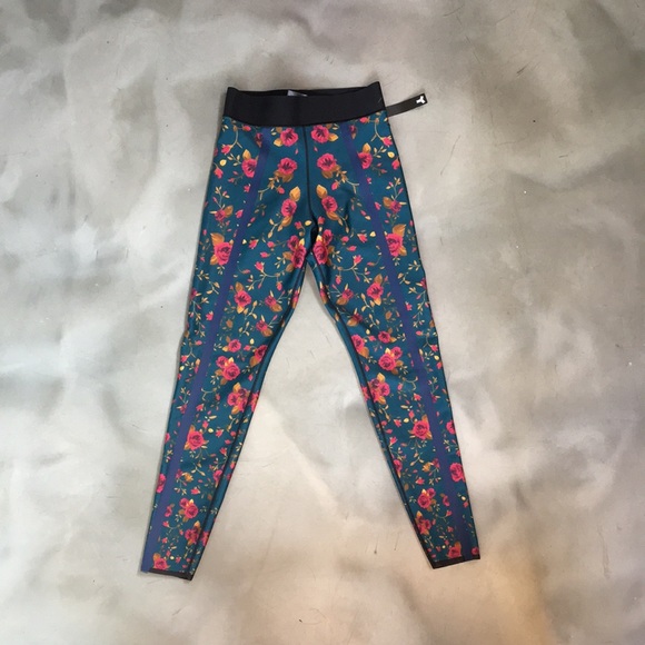 ultracor | Pants & Jumpsuits | Ultracor Silk Bloom Print Leggings In ...